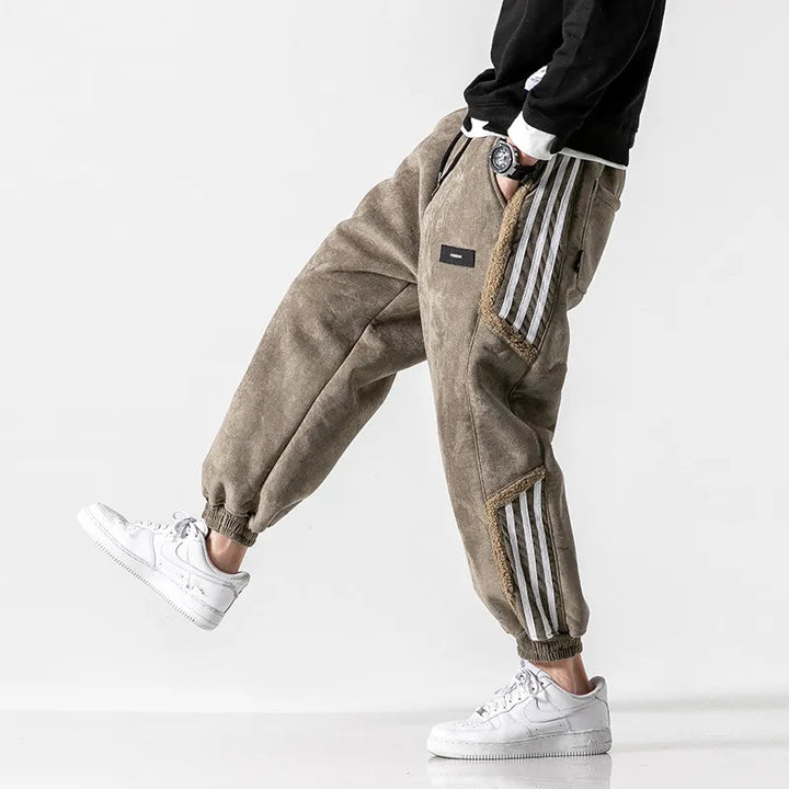 HYPRA™ | Sherpa Streifen Jogger-Hose